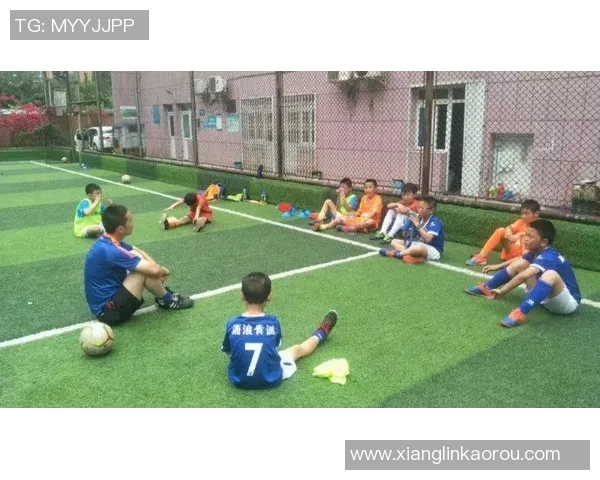 龙岗足球培训助力青少年成长提升技能培养团队精神与竞技意识
